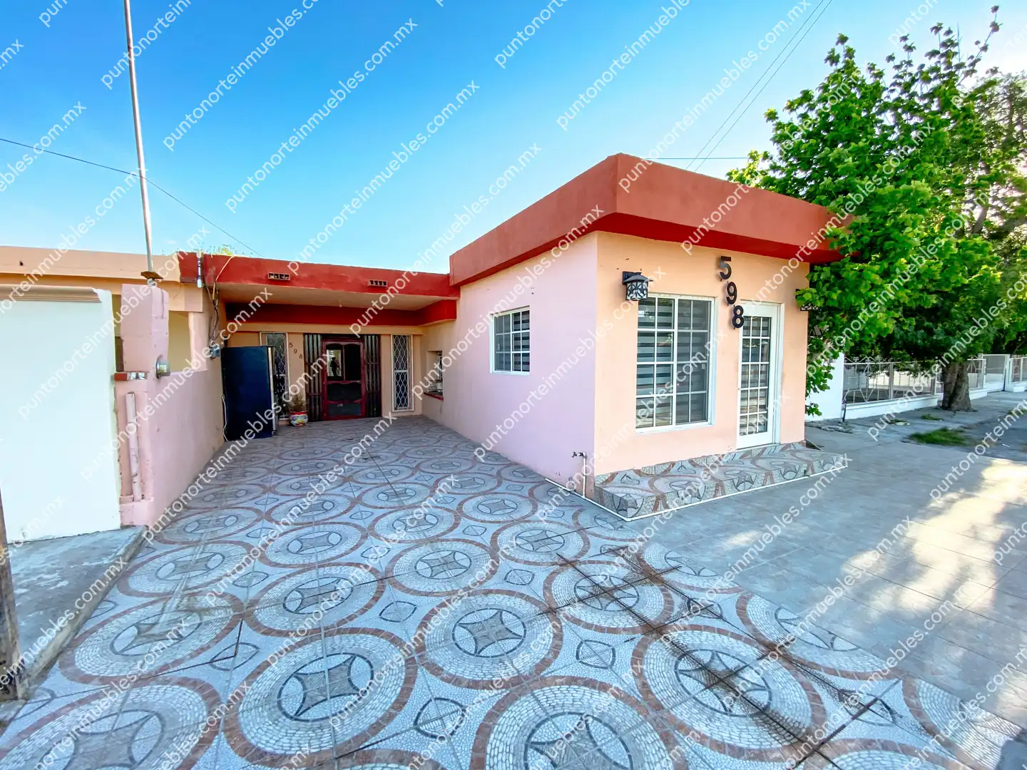 Casa Calle Zaragoza San Buena 01 Venta Casa Tipo Quinta con 3 Recamaras, Cocina con Granito, Local Comercial y Alberca, Terreno de 500m2, San Buena