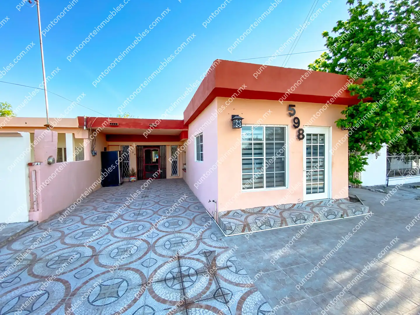 Casa Calle Zaragoza San Buena 02 Venta Casa Tipo Quinta con 3 Recamaras, Cocina con Granito, Local Comercial y Alberca, Terreno de 500m2, San Buena