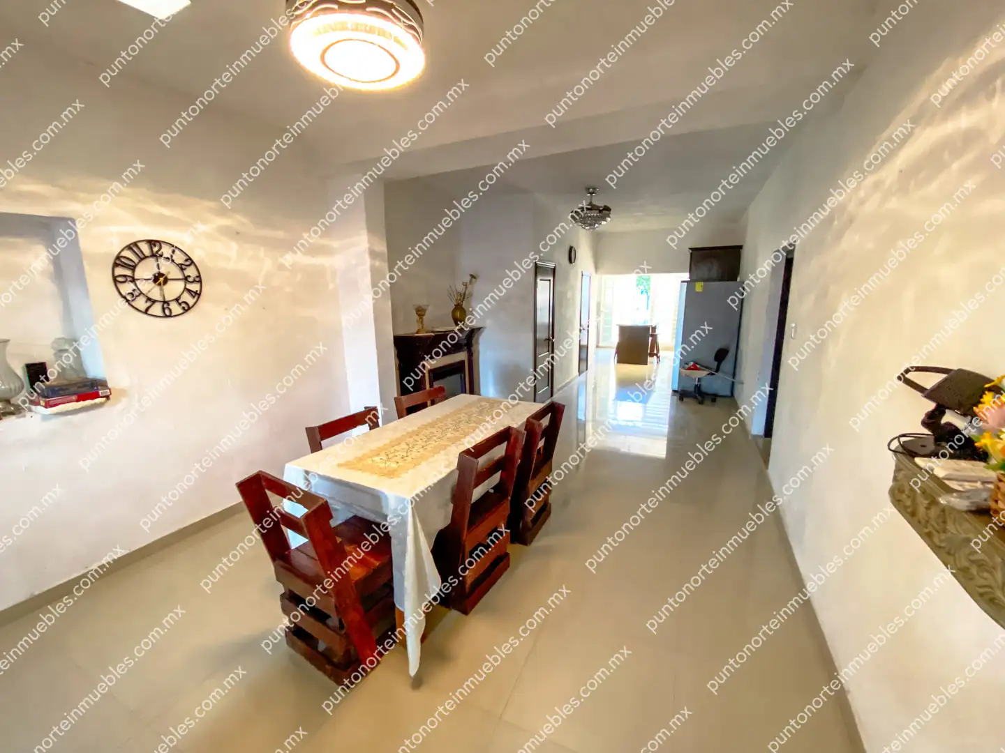 Casa Calle Zaragoza San Buena 11 Venta Casa Tipo Quinta con 3 Recamaras, Cocina con Granito, Local Comercial y Alberca, Terreno de 500m2, San Buena