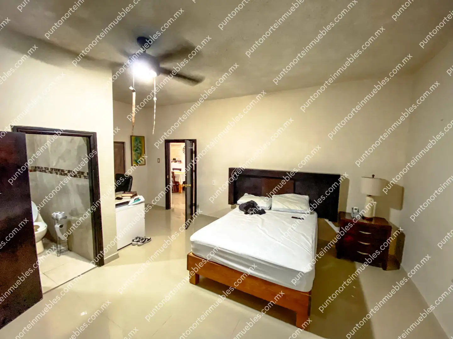 Casa Calle Zaragoza San Buena 14 Venta Casa Tipo Quinta con 3 Recamaras, Cocina con Granito, Local Comercial y Alberca, Terreno de 500m2, San Buena