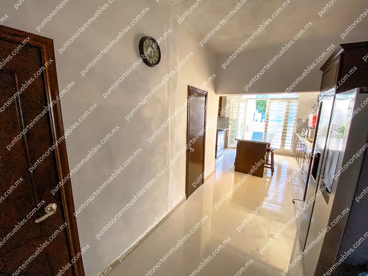 Casa Calle Zaragoza San Buena 16 Venta Casa Tipo Quinta con 3 Recamaras, Cocina con Granito, Local Comercial y Alberca, Terreno de 500m2, San Buena