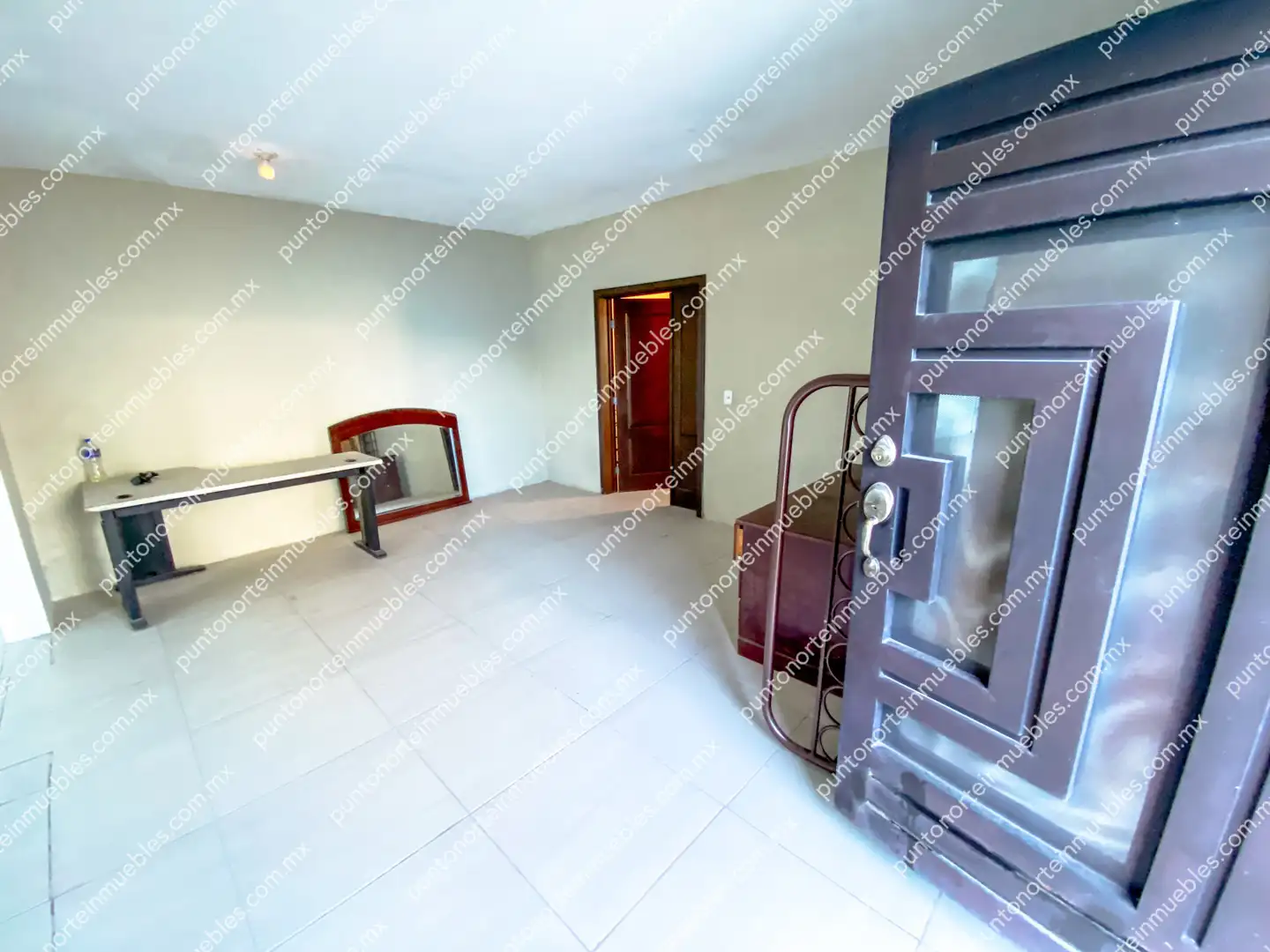Casa Calle Zaragoza San Buena 26 Venta Casa Tipo Quinta con 3 Recamaras, Cocina con Granito, Local Comercial y Alberca, Terreno de 500m2, San Buena