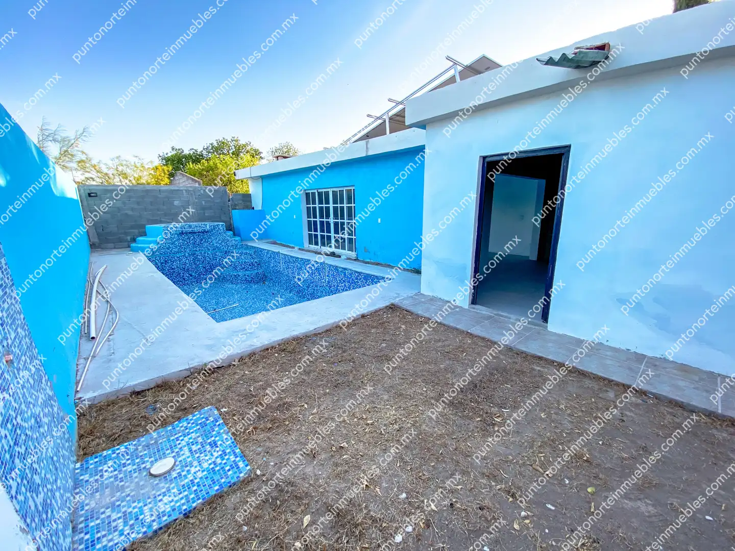 Casa Calle Zaragoza San Buena 27 Venta Casa Tipo Quinta con 3 Recamaras, Cocina con Granito, Local Comercial y Alberca, Terreno de 500m2, San Buena