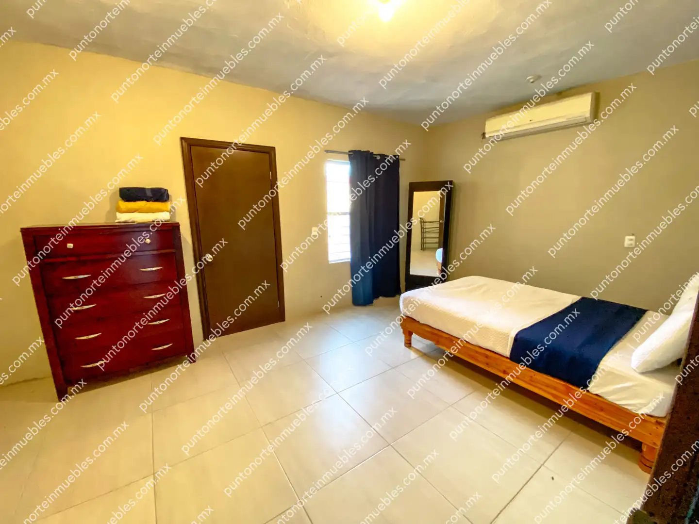 Casa Calle Zaragoza San Buena 29 Venta Casa Tipo Quinta con 3 Recamaras, Cocina con Granito, Local Comercial y Alberca, Terreno de 500m2, San Buena