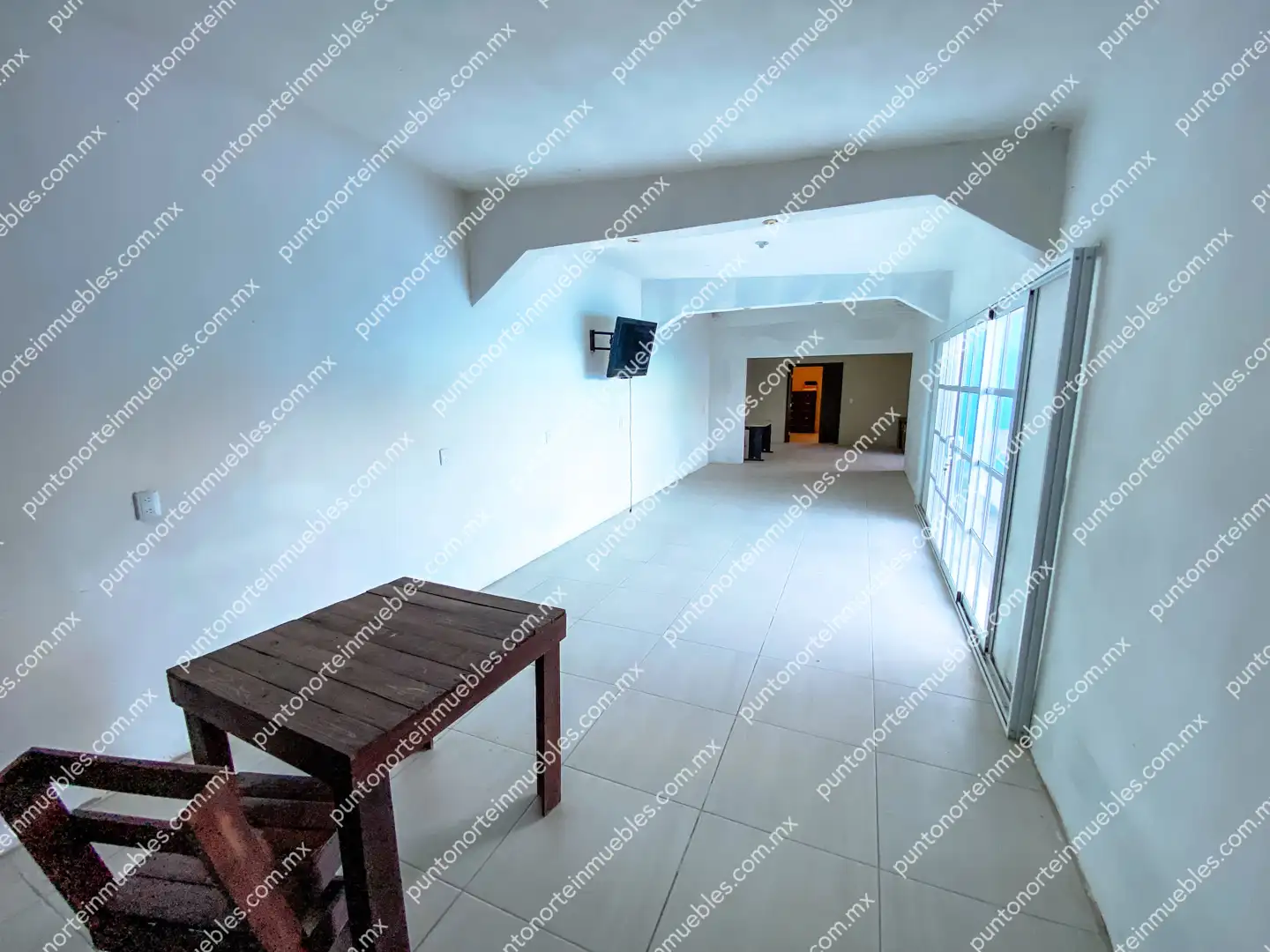 Casa Calle Zaragoza San Buena 33 Venta Casa Tipo Quinta con 3 Recamaras, Cocina con Granito, Local Comercial y Alberca, Terreno de 500m2, San Buena