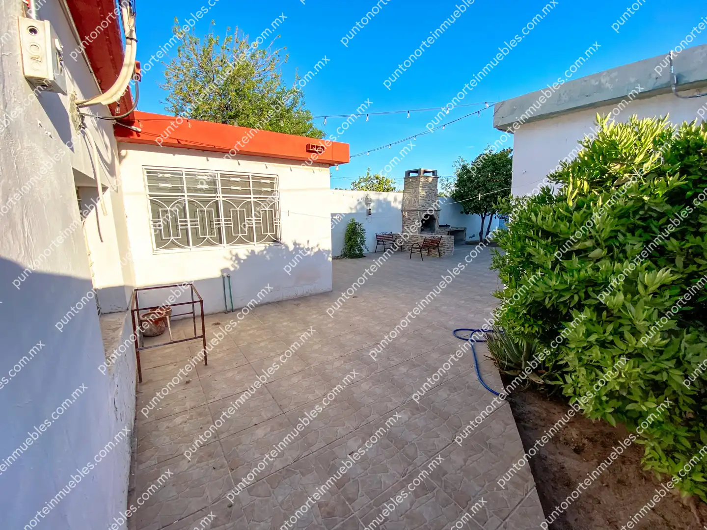 Casa Calle Zaragoza San Buena 41 Venta Casa Tipo Quinta con 3 Recamaras, Cocina con Granito, Local Comercial y Alberca, Terreno de 500m2, San Buena