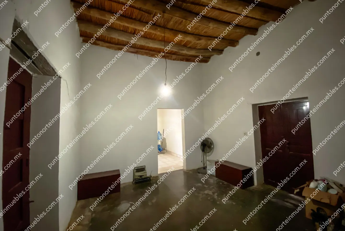 Venta Casa 3 Recámaras frente Aurrera San buena, Terreno amplio 1,052m2 con 160m2 de Construcción