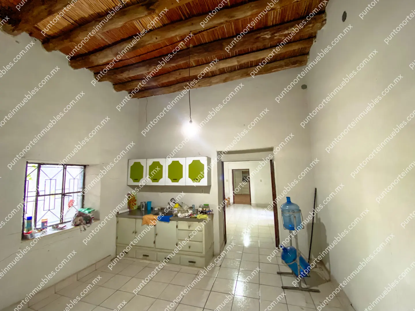 Venta Casa 3 Recámaras frente Aurrera San buena, Terreno amplio 1,052m2 con 160m2 de Construcción