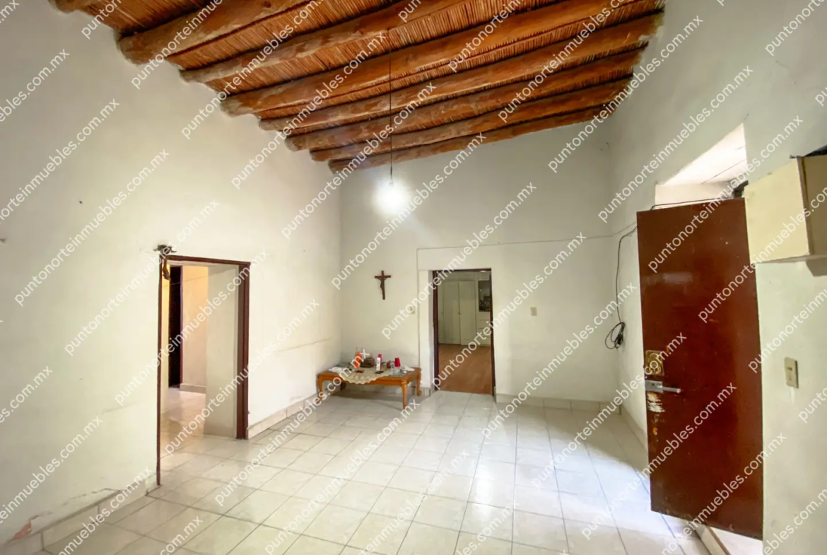 Venta Casa 3 Recámaras frente Aurrera San buena, Terreno amplio 1,052m2 con 160m2 de Construcción