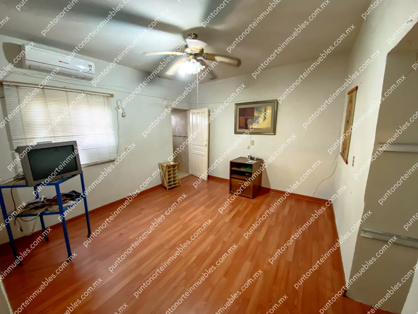 Venta Casa 3 Recámaras frente Aurrera San buena, Terreno amplio 1,052m2 con 160m2 de Construcción