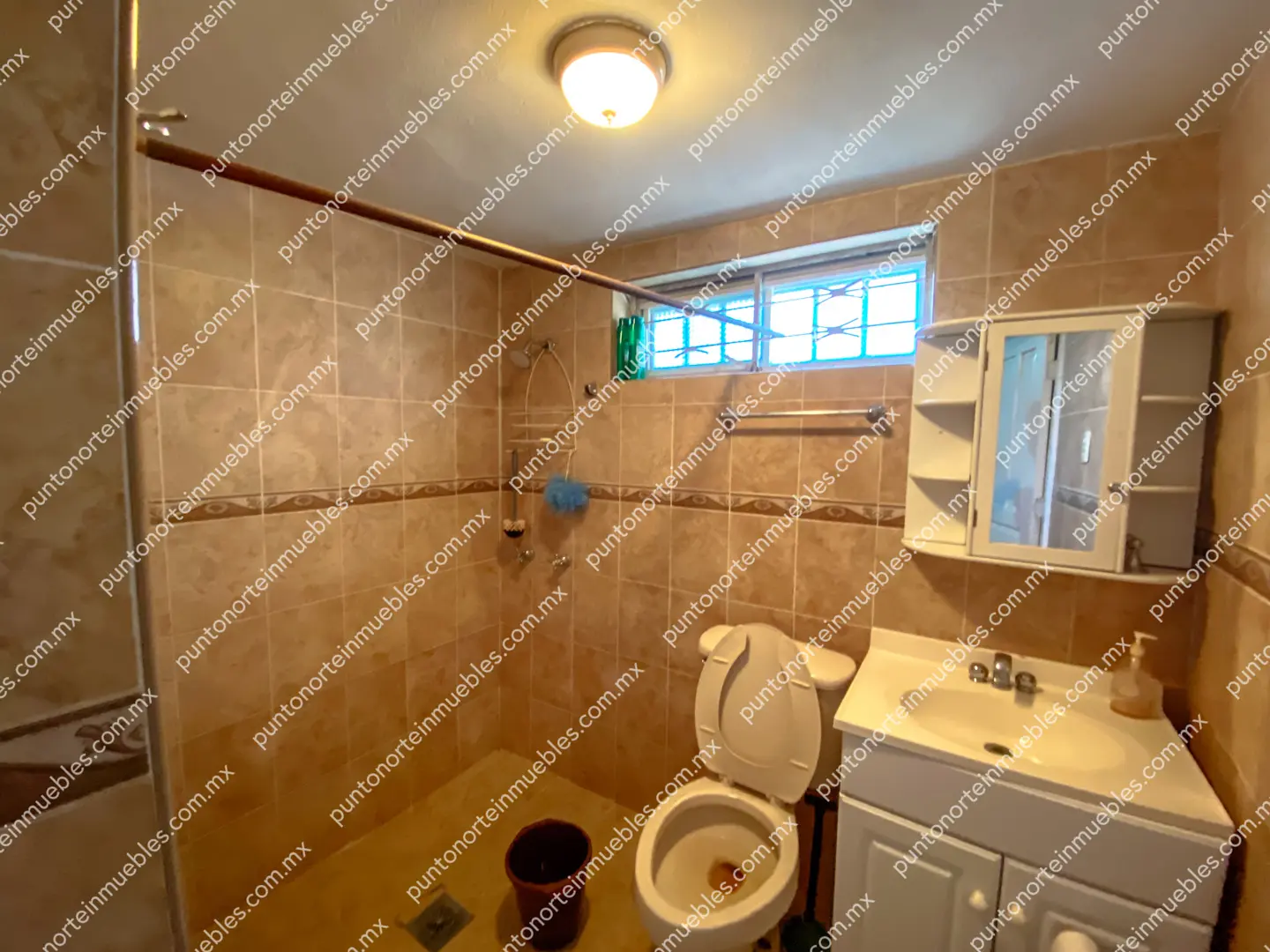 Venta Casa 3 Recámaras frente Aurrera San buena, Terreno amplio 1,052m2 con 160m2 de Construcción