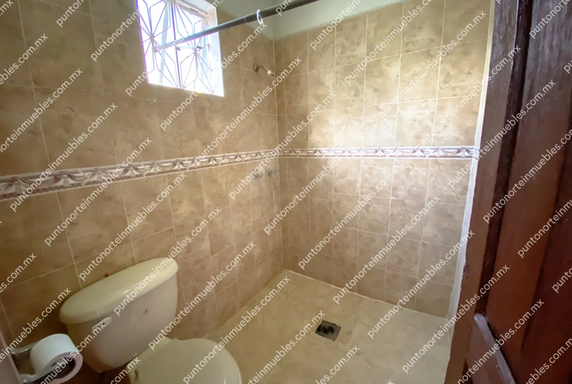 Venta Casa 3 Recámaras frente Aurrera San buena, Terreno amplio 1,052m2 con 160m2 de Construcción