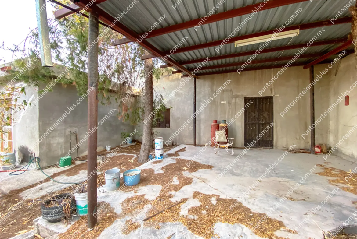 Venta Casa 3 Recámaras frente Aurrera San buena, Terreno amplio 1,052m2 con 160m2 de Construcción