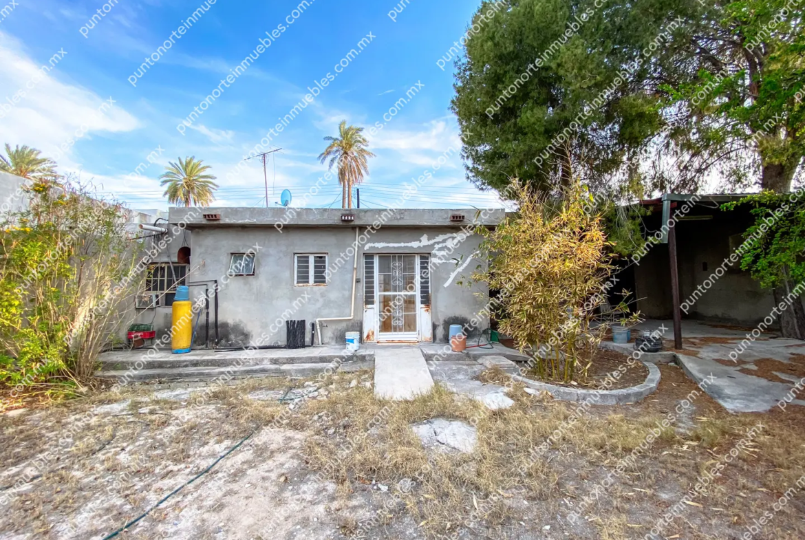Venta Casa 3 Recámaras frente Aurrera San buena, Terreno amplio 1,052m2 con 160m2 de Construcción
