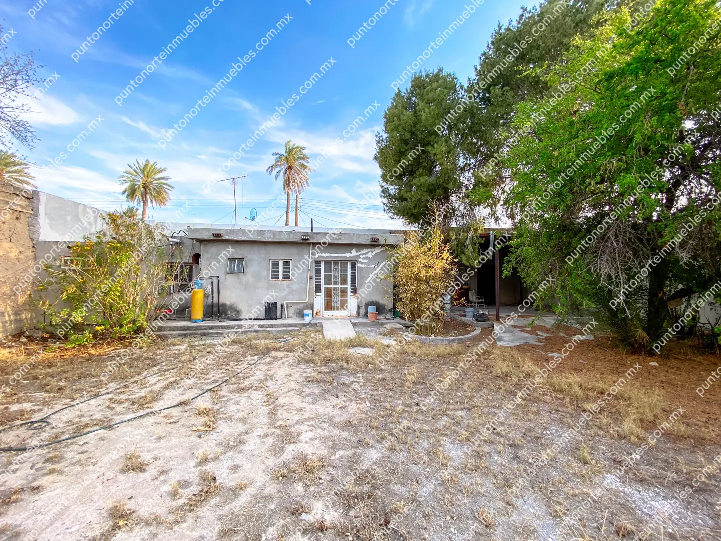 Venta Casa 3 Recámaras frente Aurrera San buena, Terreno amplio 1,052m2 con 160m2 de Construcción