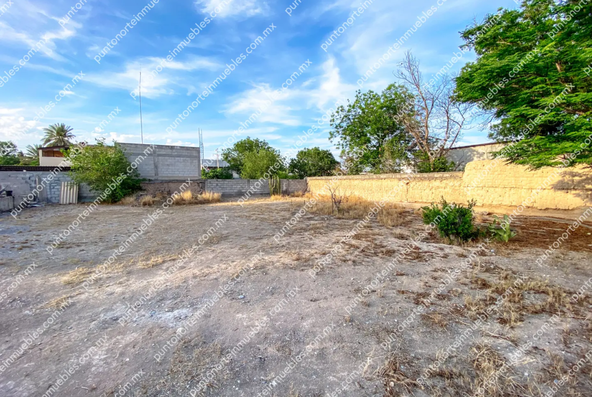 Venta Casa 3 Recámaras frente Aurrera San buena, Terreno amplio 1,052m2 con 160m2 de Construcción