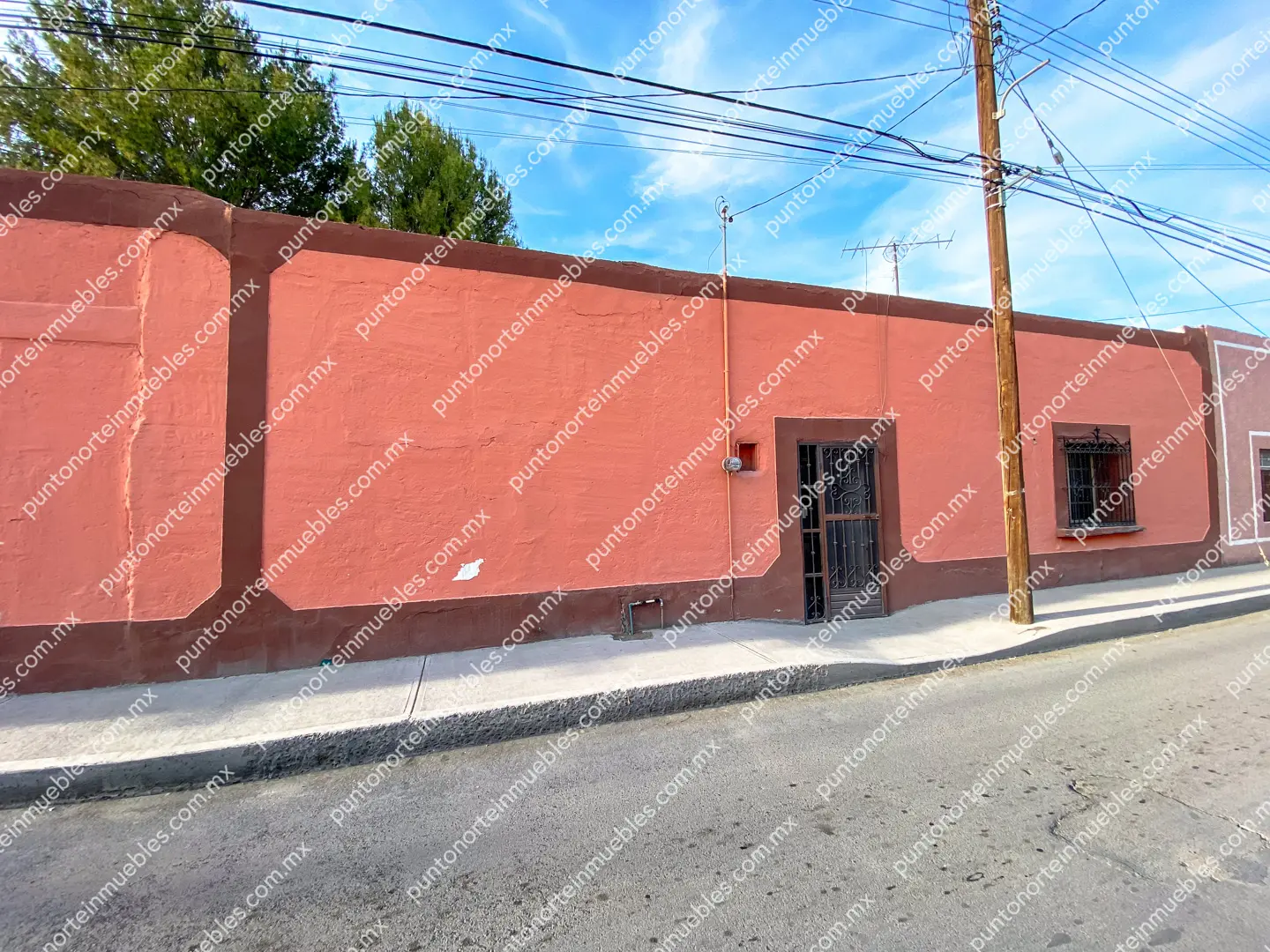 Venta Casa 3 Recámaras frente Aurrera San buena, Terreno amplio 1,052m2 con 160m2 de Construcción