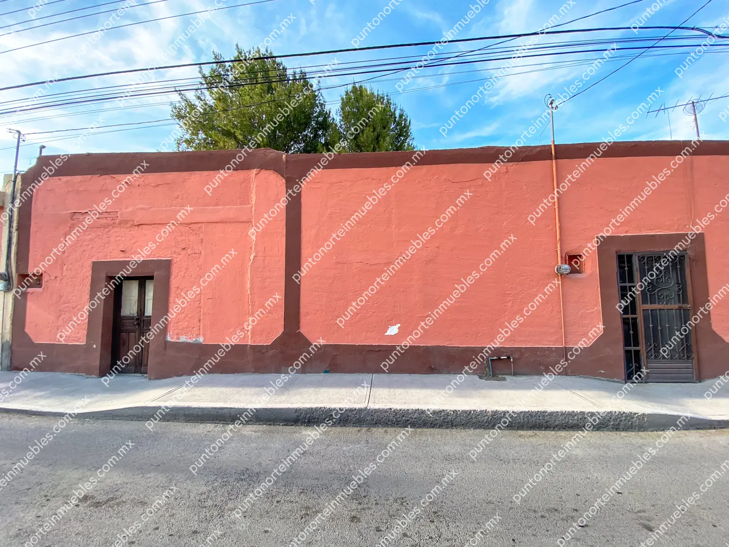 Venta Casa 3 Recámaras frente Aurrera San buena, Terreno amplio 1,052m2 con 160m2 de Construcción