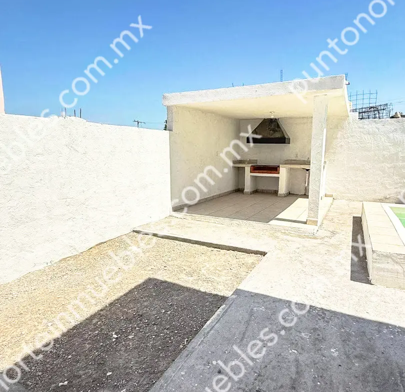 Venta Casa Nueva con 3 Recámaras, Cochera y Alberca en Col Guadalupe, cerca Oficinas CFE