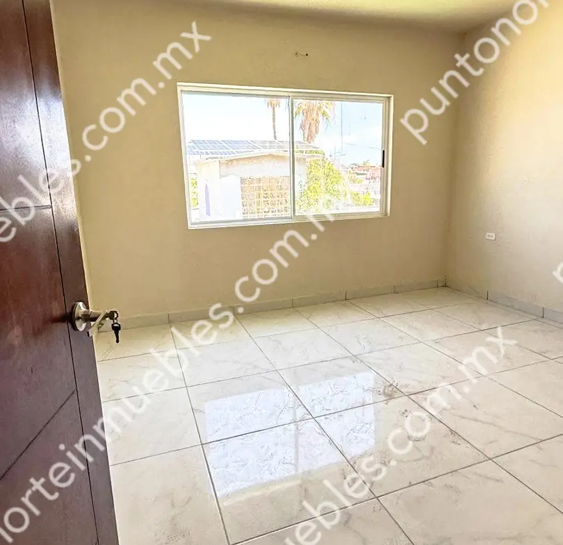 Venta Casa Nueva con 3 Recámaras, Cochera y Alberca en Col Guadalupe, cerca Oficinas CFE