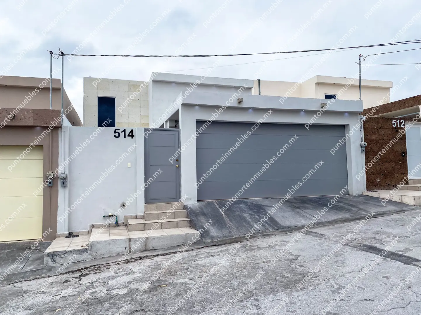 Casa Col Guadalupe por CFE 12 Venta Casa Nueva con 3 Recámaras, Cochera y Alberca en Col Guadalupe, cerca Oficinas CFE