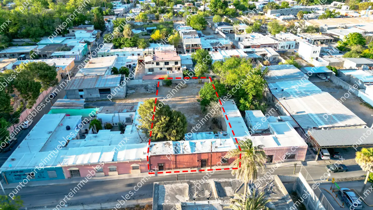 Venta Casa 3 Recámaras frente Aurrera San buena, Terreno amplio 1,052m2 con 160m2 de Construcción