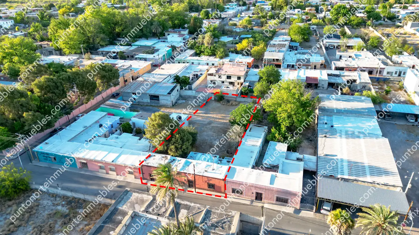 Venta Casa 3 Recámaras frente Aurrera San buena, Terreno amplio 1,052m2 con 160m2 de Construcción