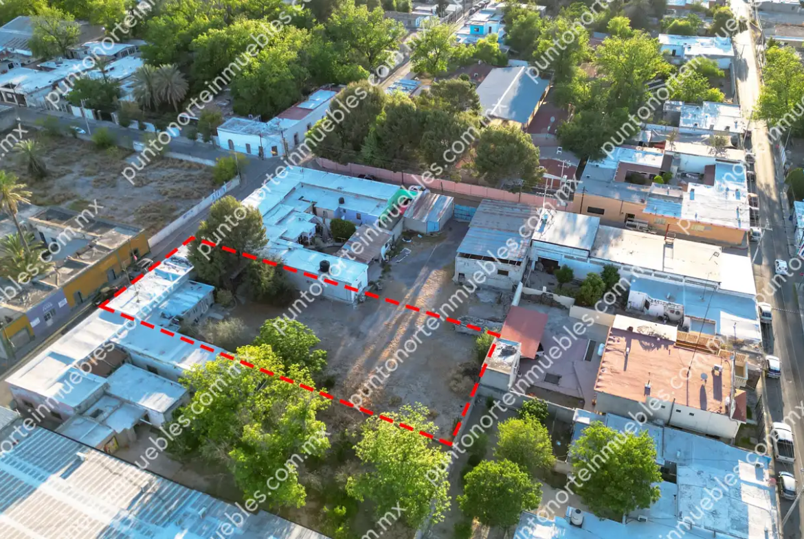 Venta Casa 3 Recámaras frente Aurrera San buena, Terreno amplio 1,052m2 con 160m2 de Construcción