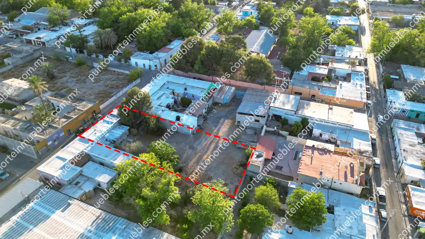 Venta Casa 3 Recámaras frente Aurrera San buena, Terreno amplio 1,052m2 con 160m2 de Construcción