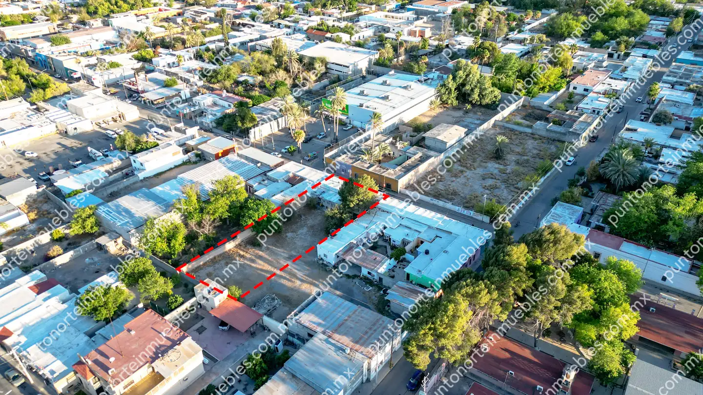 Venta Casa 3 Recámaras frente Aurrera San buena, Terreno amplio 1,052m2 con 160m2 de Construcción
