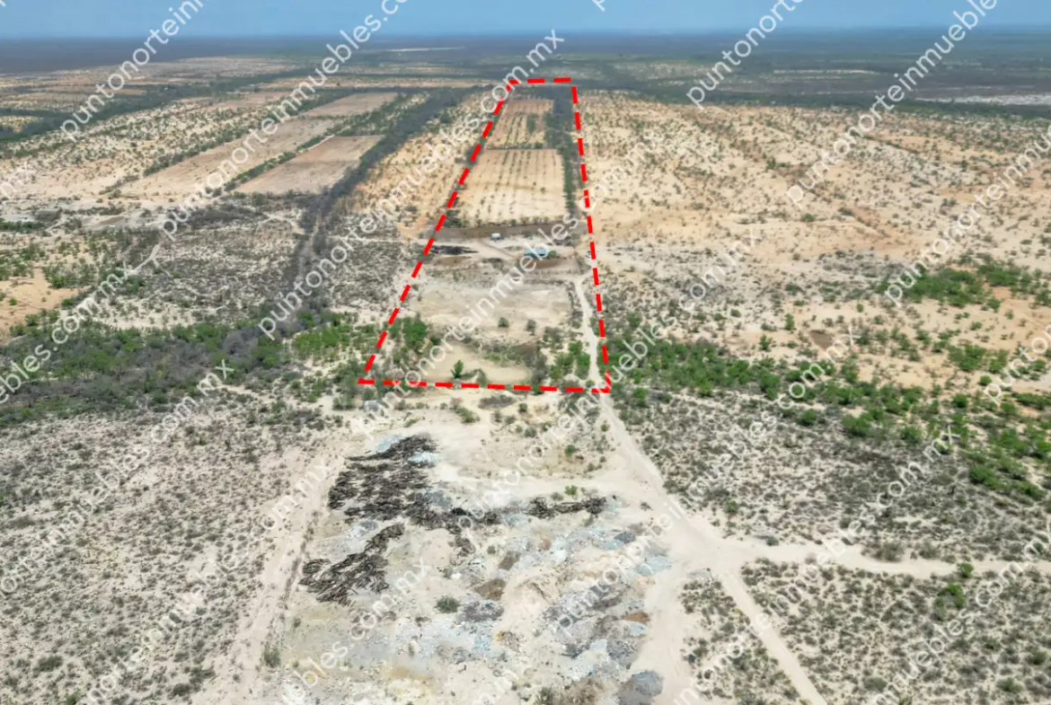 Venta Terreno 14.7 Hectáreas con agua, ubicado a 850 metros a espaldas de Postes de Mexico