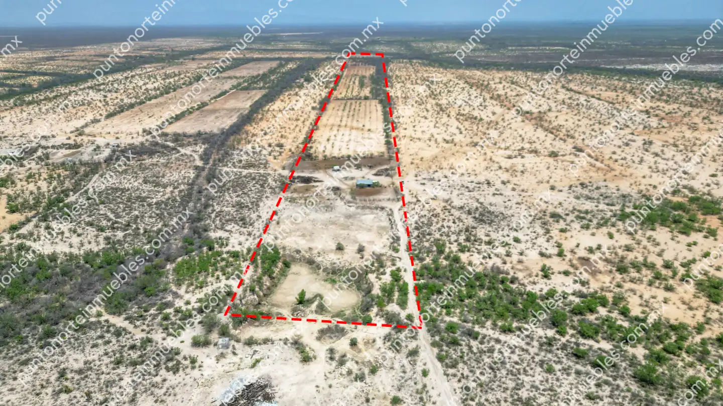 Terreno 14.7 HAS atras del buda 03 Venta Terreno 14.7 Hectáreas con agua, ubicado a 850 metros a espaldas de Postes de Mexico