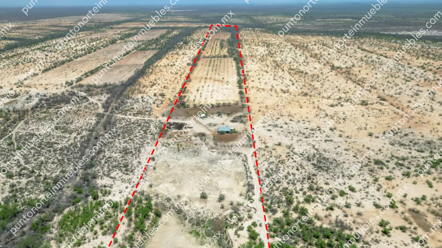 Terreno 14.7 HAS atras del buda 04 Venta Terreno 14.7 Hectáreas con agua, ubicado a 850 metros a espaldas de Postes de Mexico