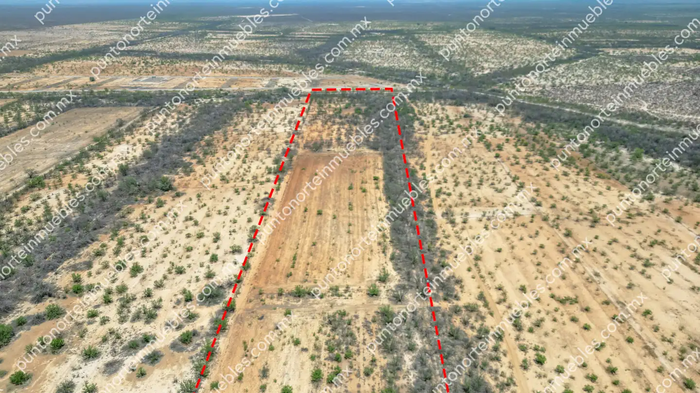 Terreno 14.7 HAS atras del buda 13 Venta Terreno 14.7 Hectáreas con agua, ubicado a 850 metros a espaldas de Postes de Mexico