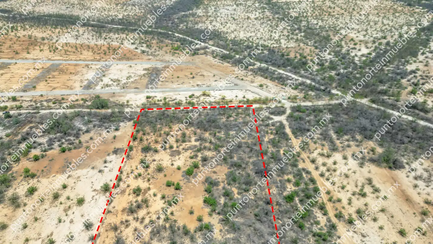 Terreno 14.7 HAS atras del buda 17 Venta Terreno 14.7 Hectáreas con agua, ubicado a 850 metros a espaldas de Postes de Mexico