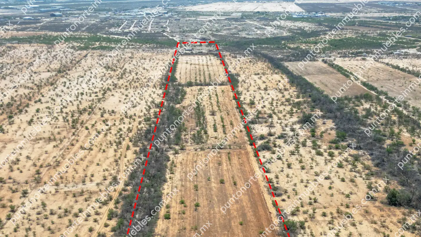 Terreno 14.7 HAS atras del buda 19 Venta Terreno 14.7 Hectáreas con agua, ubicado a 850 metros a espaldas de Postes de Mexico