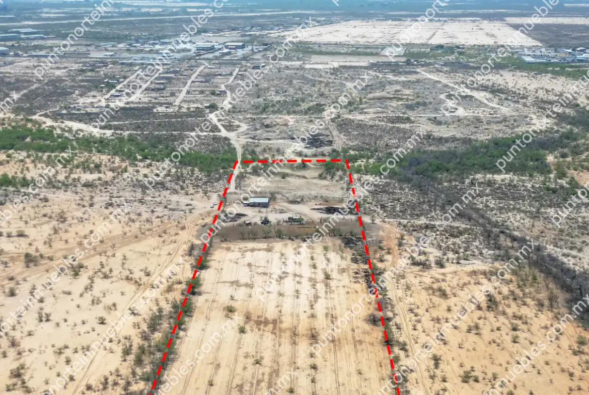 Venta Terreno 14.7 Hectáreas con agua, ubicado a 850 metros a espaldas de Postes de Mexico