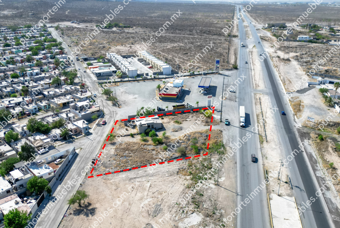 Venta Terreno 2,721m2 sobre Libr. Carlos Salinas con 53m de frente
