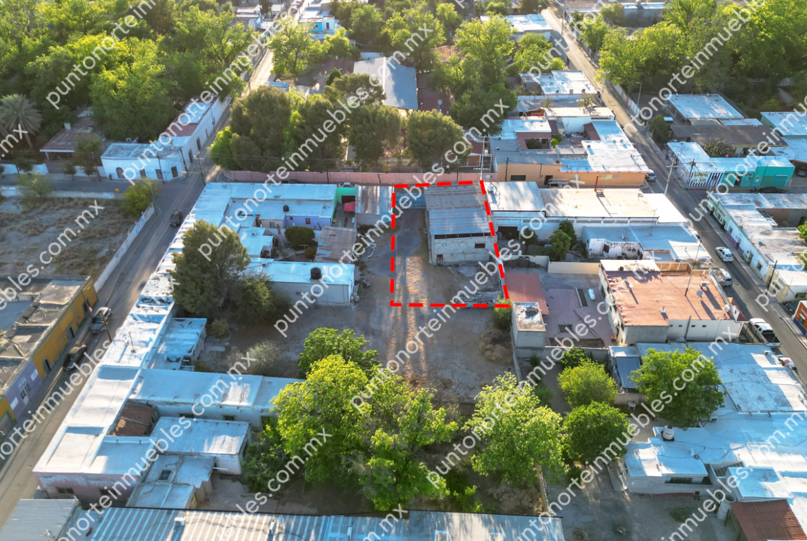 Venta Terreno 495m2 en Zona Comercial Centro cerca de Aurrera San Buena