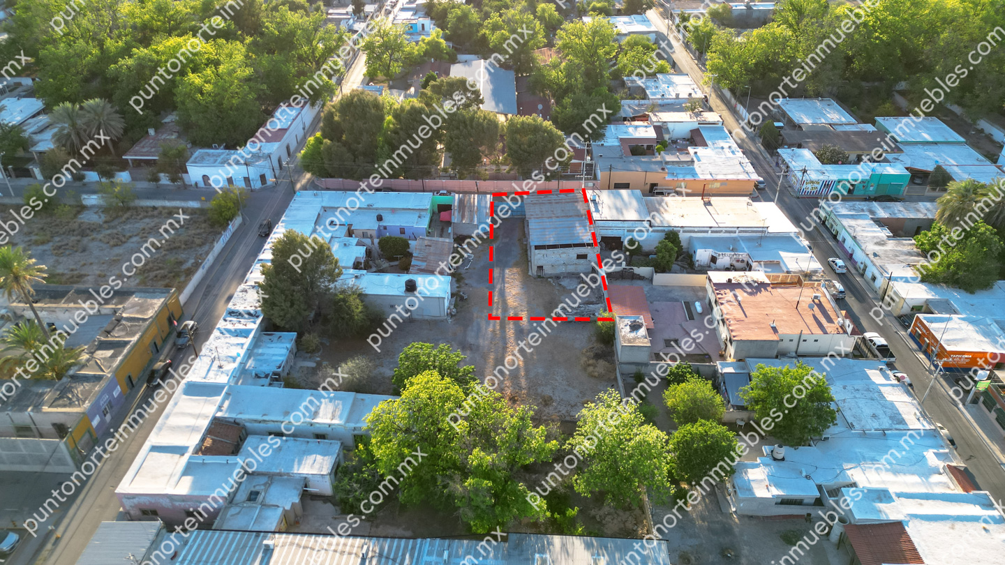 Venta Terreno 495m2 en Zona Comercial Centro cerca de Aurrera San Buena
