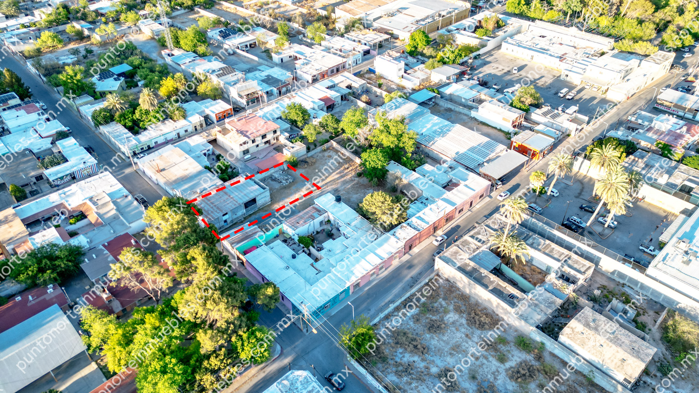 Venta Terreno 495m2 en Zona Comercial Centro cerca de Aurrera San Buena