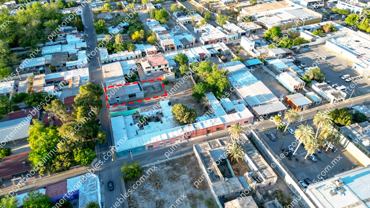 Venta Terreno 495m2 en Zona Comercial Centro cerca de Aurrera San Buena