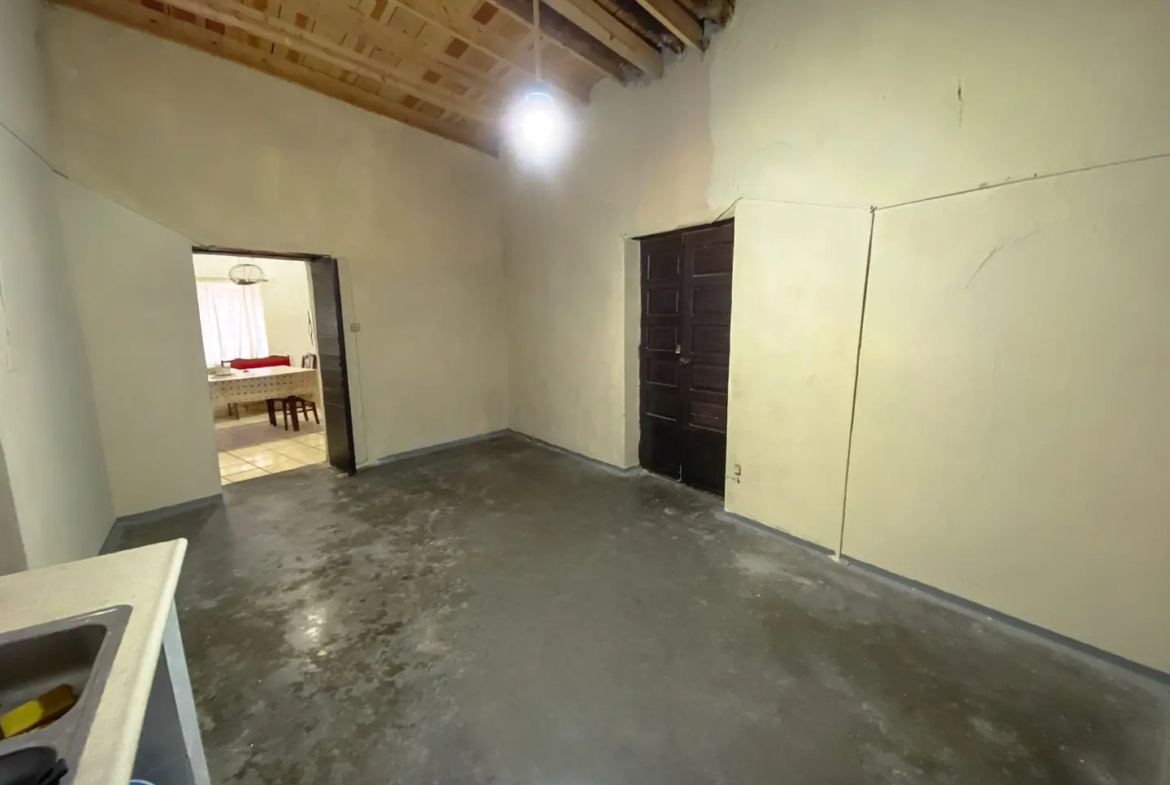 Venta Quinta Casa Habitación y Alberca en Lamadrid