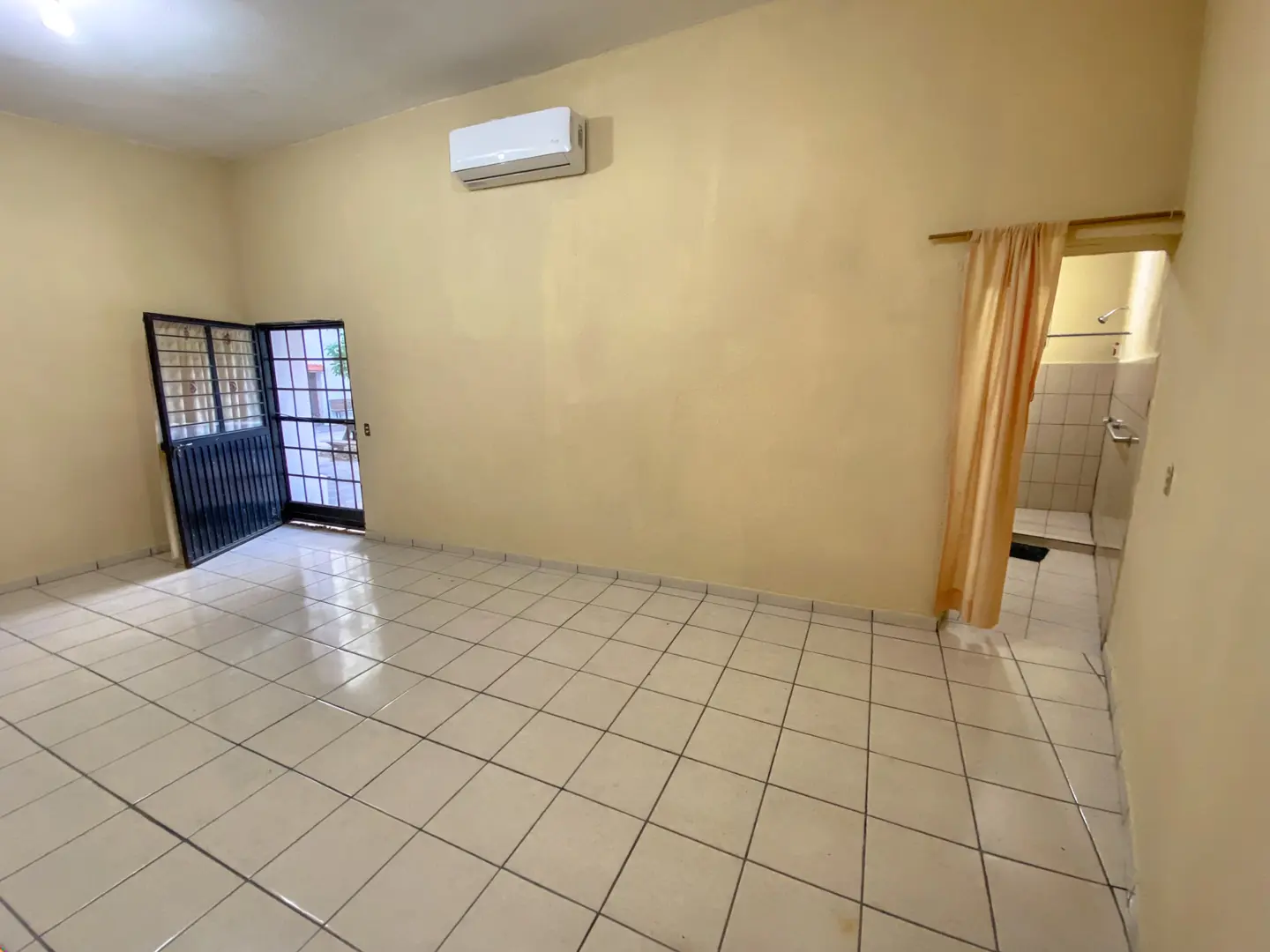 Venta Quinta Casa Habitación y Alberca en Lamadrid