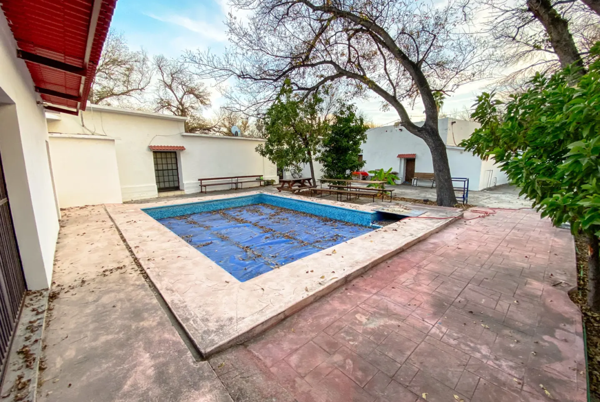 Venta Quinta Casa Habitación y Alberca en Lamadrid