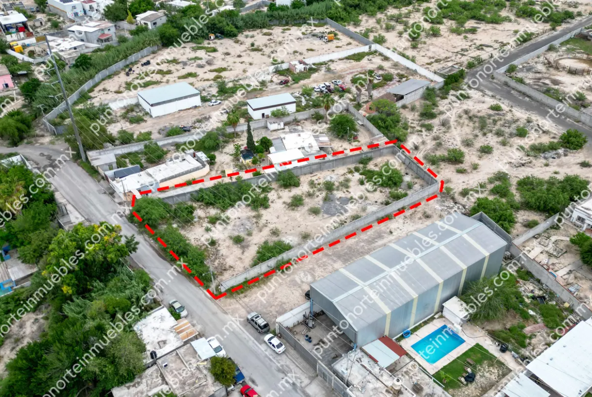 Venta Terreno urbano de 1,775m2 Bardeado sobre Calle Álamo, a unas cuadras Av Montessori