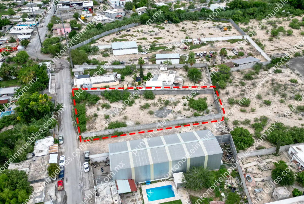 Venta Terreno urbano de 1,775m2 Bardeado sobre Calle Álamo, a unas cuadras Av Montessori