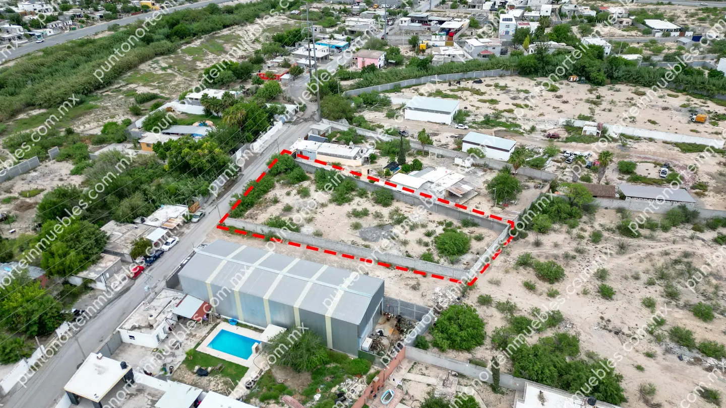 Terreno 1,775m2 Col 5 de Abril 08 Venta Terreno urbano de 1,775m2 Bardeado sobre Calle Álamo, a unas cuadras Av Montessori