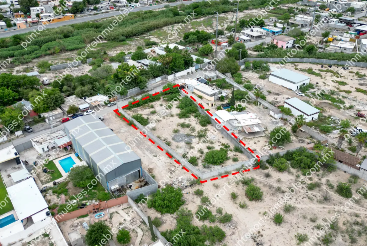 Venta Terreno urbano de 1,775m2 Bardeado sobre Calle Álamo, a unas cuadras Av Montessori