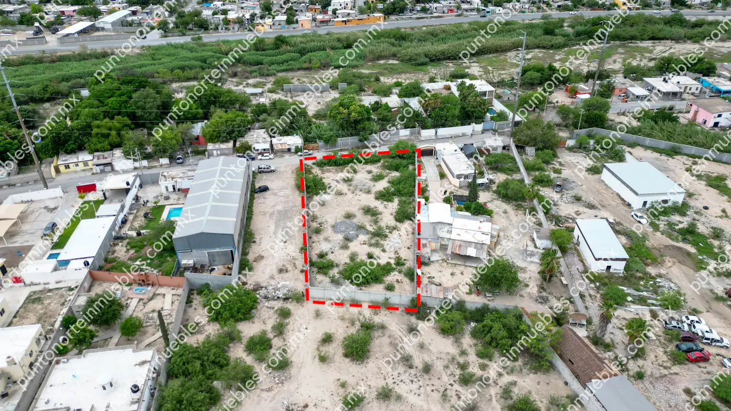 Terreno 1,775m2 Col 5 de Abril 12 Venta Terreno urbano de 1,775m2 Bardeado sobre Calle Álamo, a unas cuadras Av Montessori
